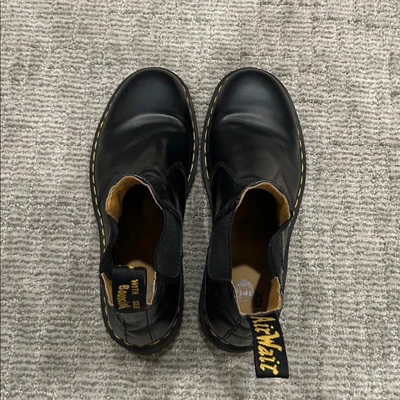 Dr. Martens 2976 SLIP RESISTANT
Leather Chelsea Boots 10 - Picture 5 of 6